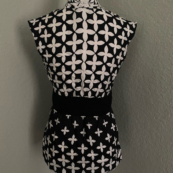 White House BM 100% Silk top - Picture 3 of 8